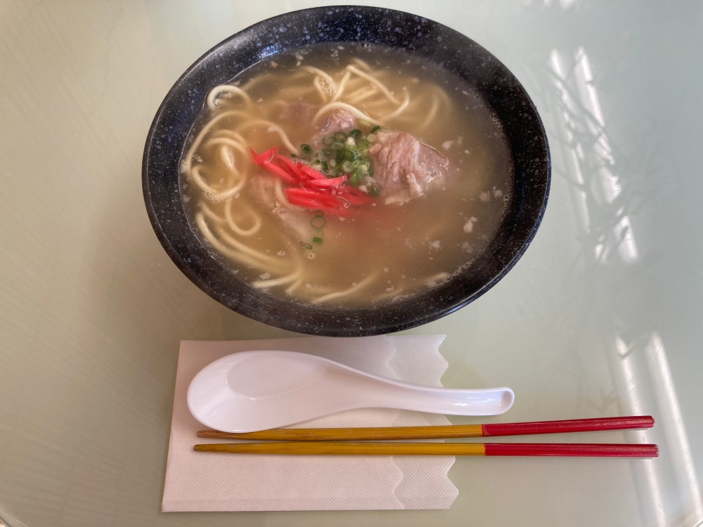 具志堅くわっちぃー 石垣島 ソーキそば