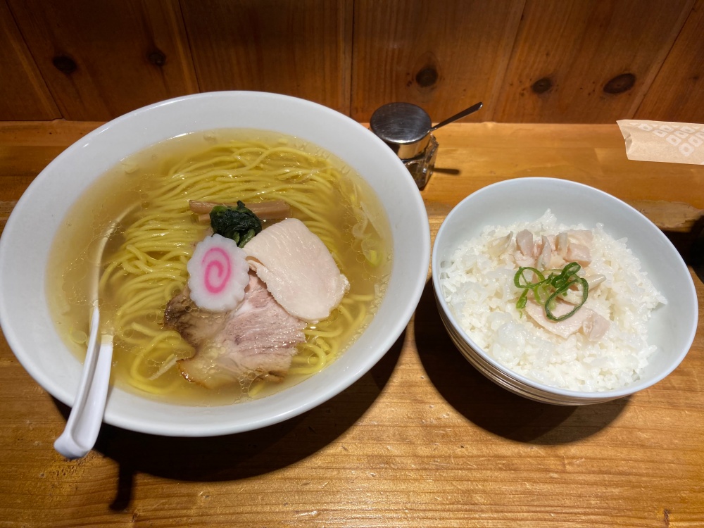 石垣島 大山さんちの中華そば 塩ラーメンとチャーシューごはん