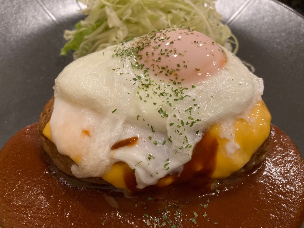 ひまわり食堂 石垣島 デラックスハンバーグ