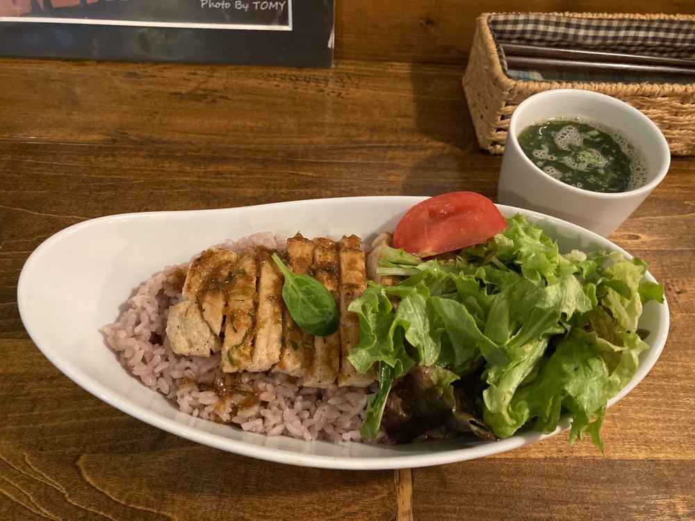 Coral Tree Cafe(コーラル ツリー カフェ) 石垣島 豚丼セット