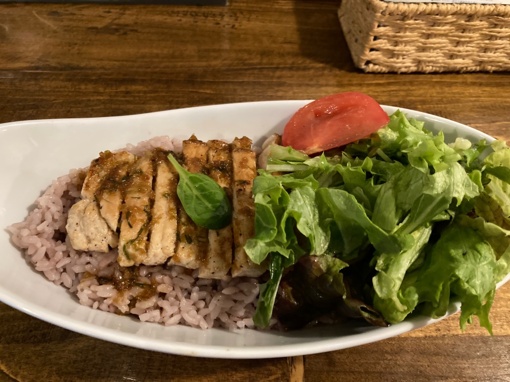 Coral Tree Cafe(コーラル ツリー カフェ) 石垣島 豚丼