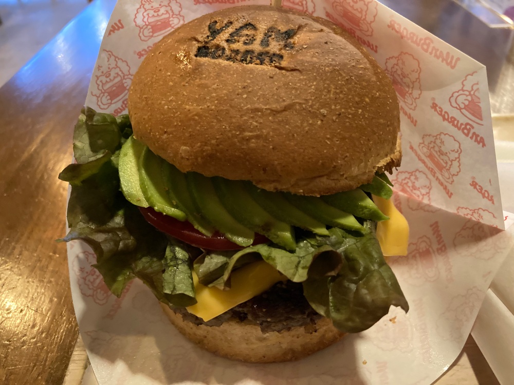ヤンバーガー石垣島のヤンバーガー