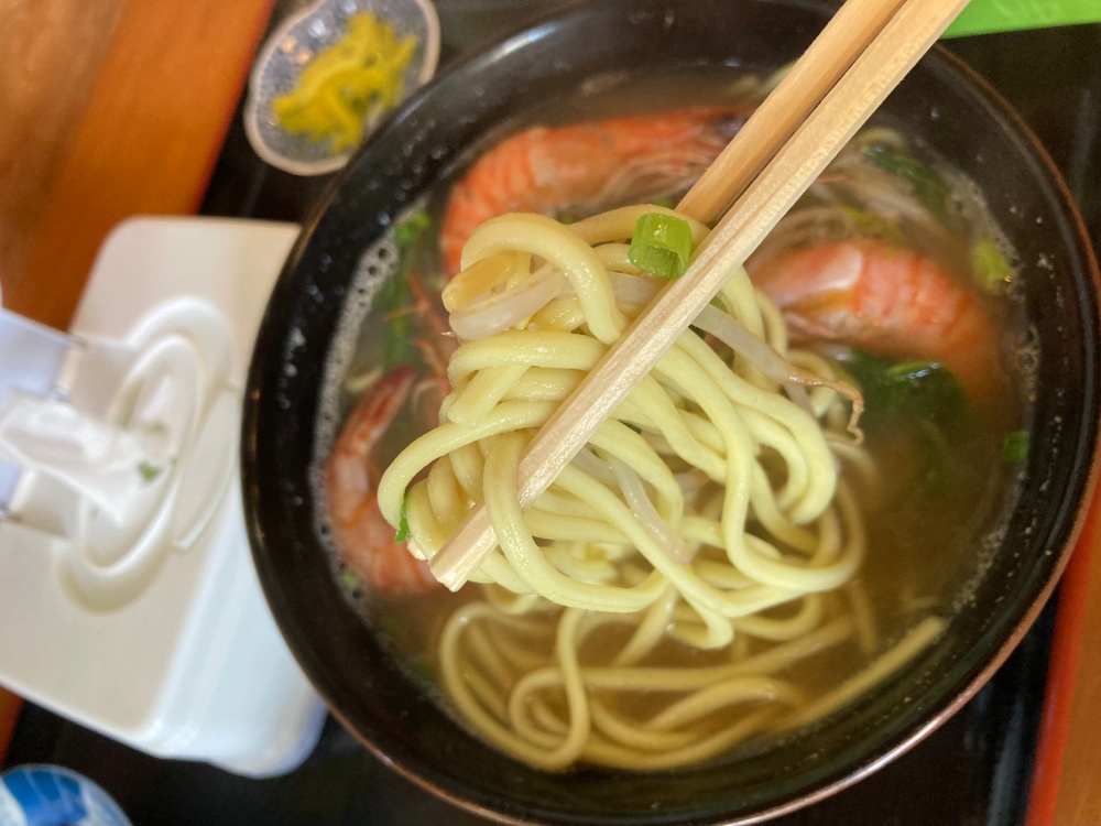 ふるさと食堂の車海老そば（小）