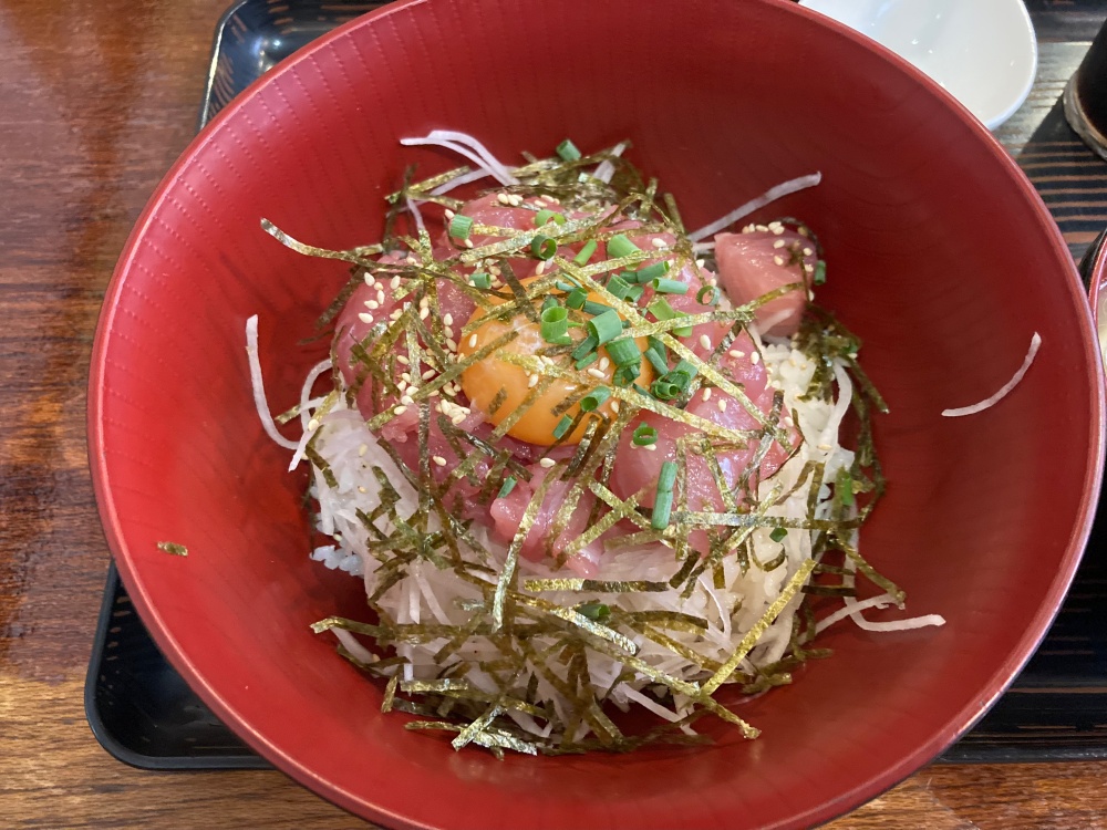 いちば食堂のマグロ丼定食
