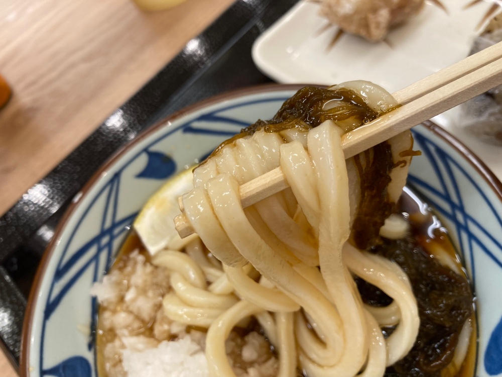 丸亀製麺石垣島店の鬼おろしもずくうどん