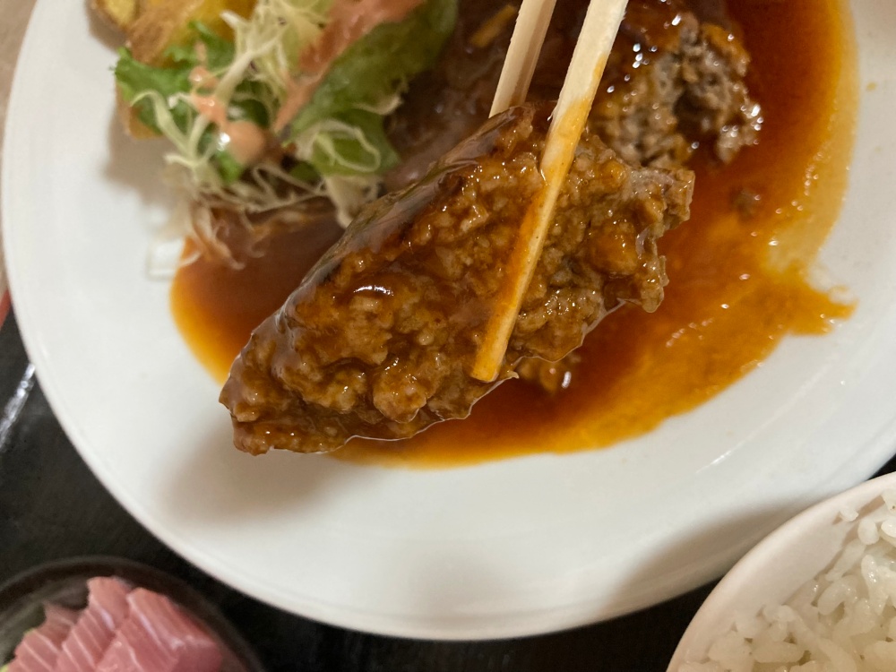 石垣島の食堂『美ちゅら』の美崎牛のハンバーグ定食