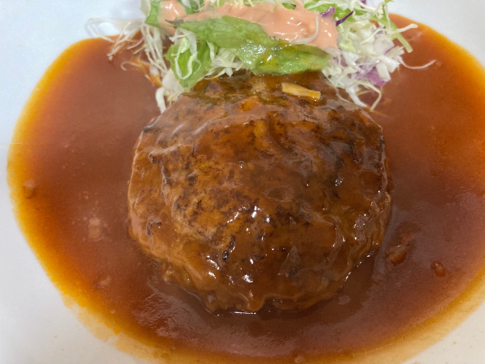 石垣島の食堂『美ちゅら』の美崎牛のハンバーグ定食