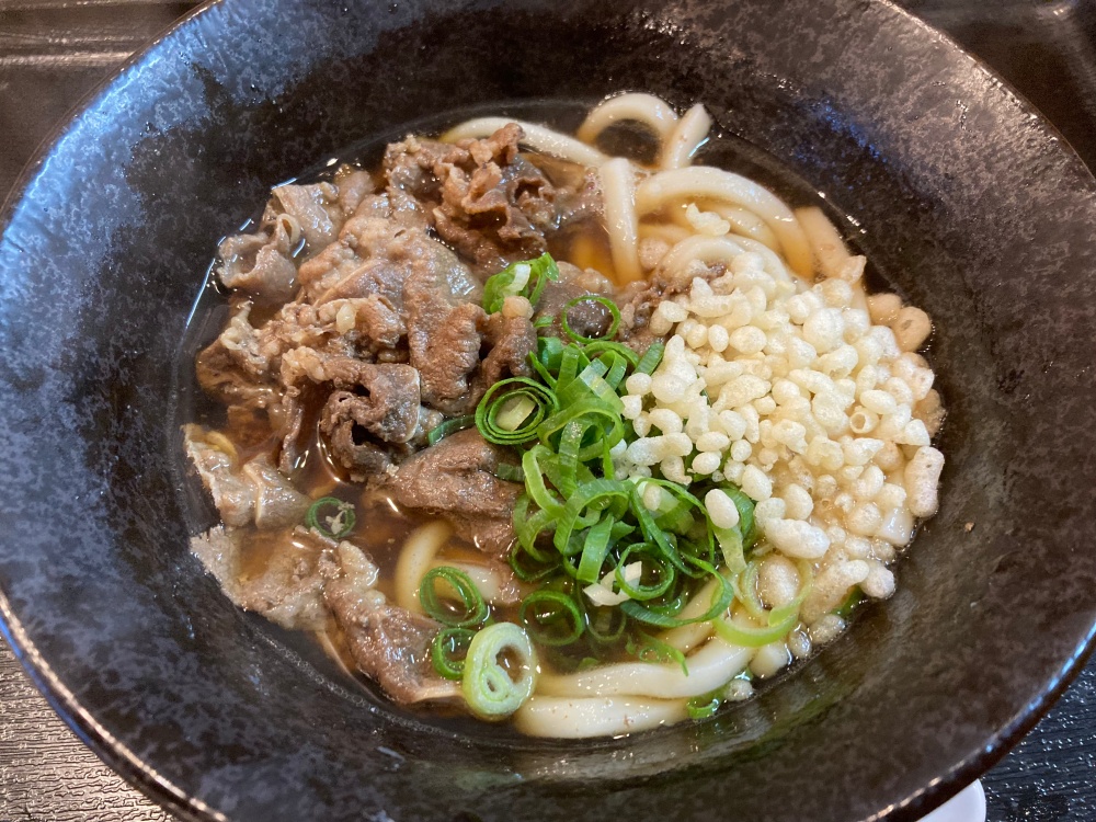 食堂もぶの肉うどん