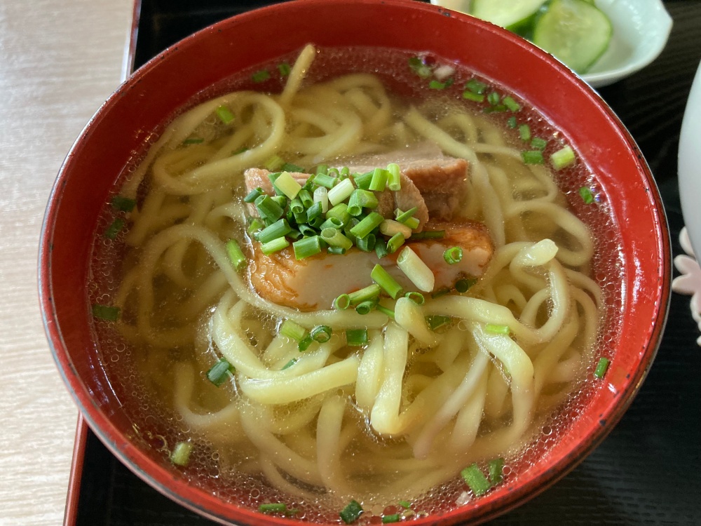 石垣島『あらだ家』の牛丼小そばセット