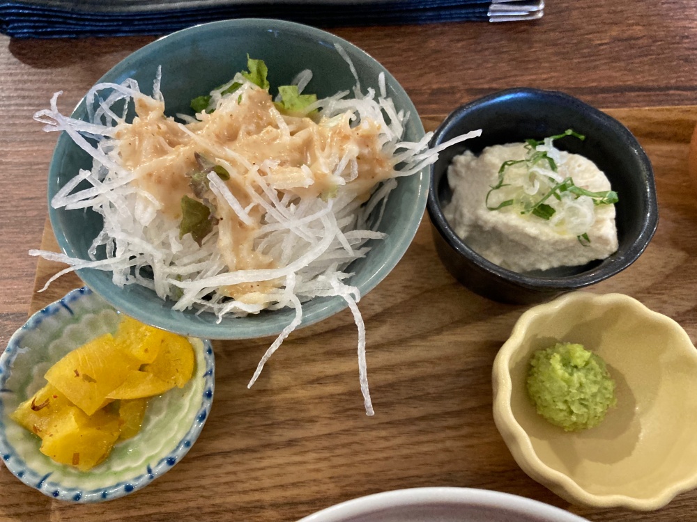 あさからひるごはんのまぐろ丼定食