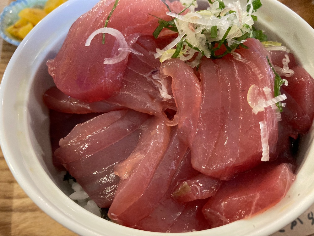 あさからひるごはんのまぐろ丼定食
