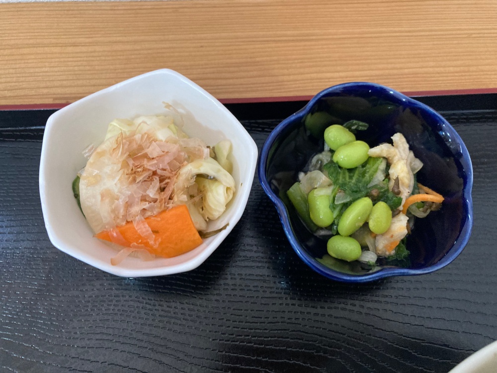 くわっちー食堂 春のミニネギトロ丼とミニマグロ丼のそばセット