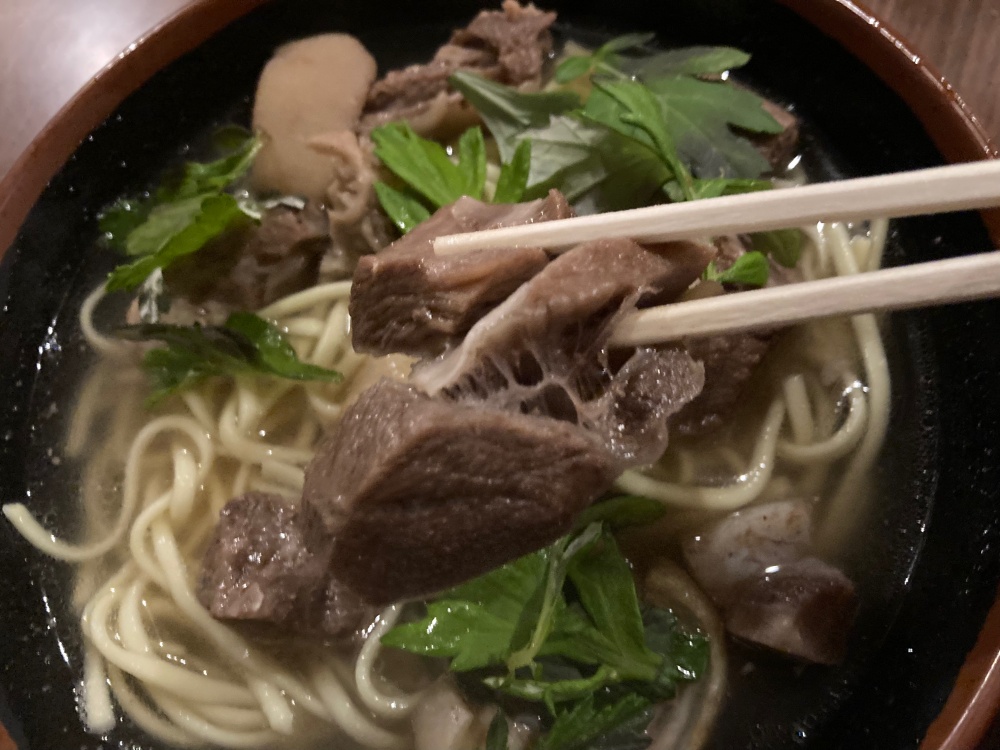 喫茶(頂き)マウスのヤギそば