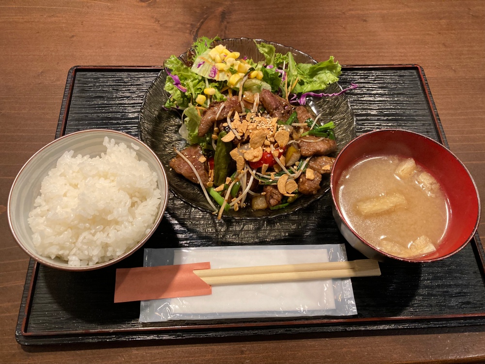 石垣島『焼肉misaki』の焼肉定食 にんにく風味