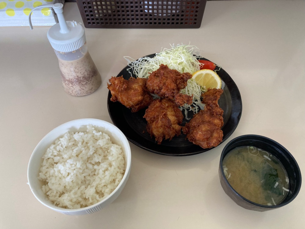 とけい台食堂のザンギ定食
