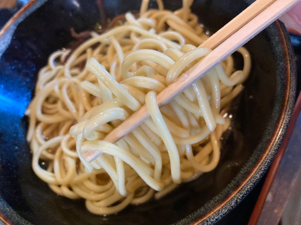 ヤスとカマーの店のソーキそば
