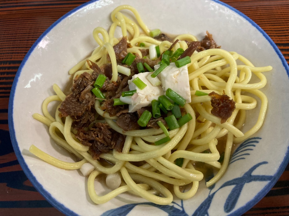 石垣島『栄福食堂』のトニーそば