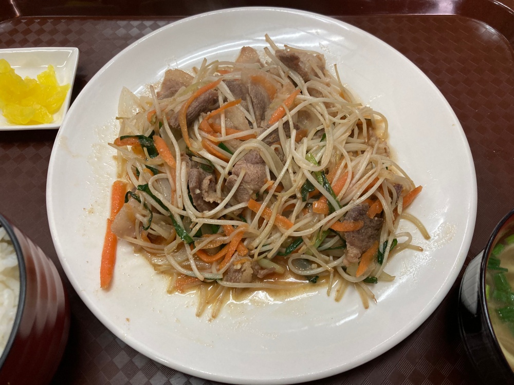 石垣島の食堂『はるちゃん』のイノシシチャンプル定食