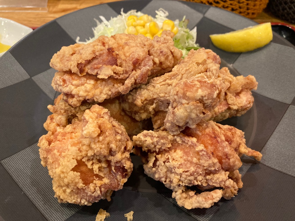 石垣島の『ひまわり食堂』の鶏からあげ