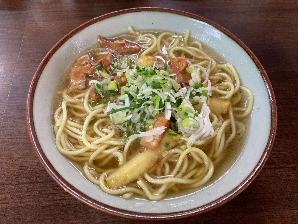 石垣島『キミ食堂』の八重山そば