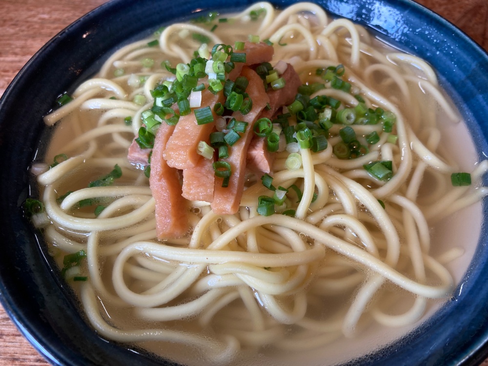 石垣島の八重山そば専門店『来夏世(くなつゆ)』