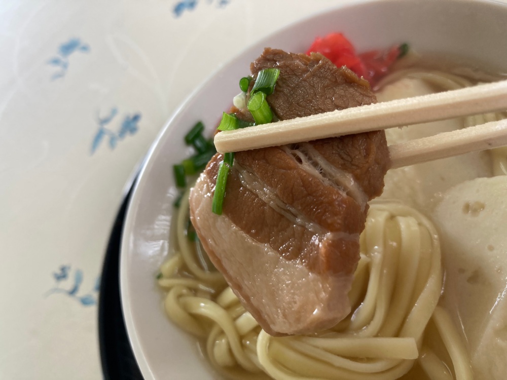 石垣島の沖縄＆南米料理屋『もろみや』の沖縄そば