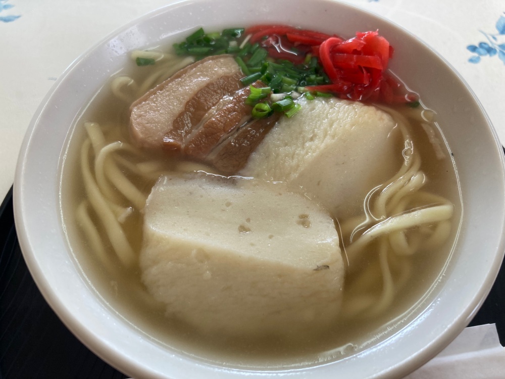 石垣島の沖縄＆南米料理屋『もろみや』の沖縄そば