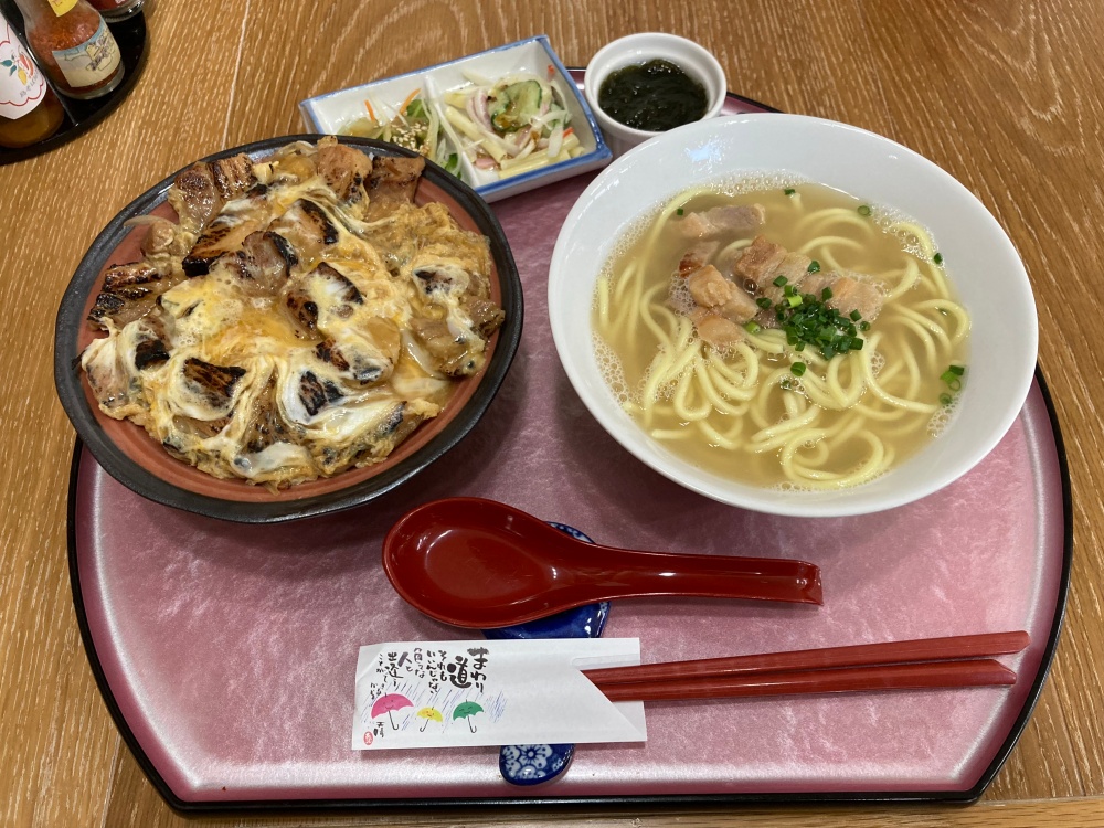 石垣島の島そば屋 ざはの『豚バラ丼そばセット』