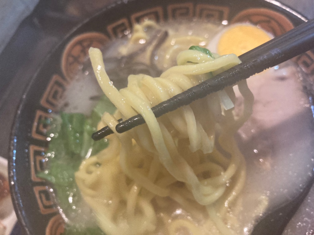 石垣島『らーめん パンダ食堂』のねぎ塩ラーメン三点セット